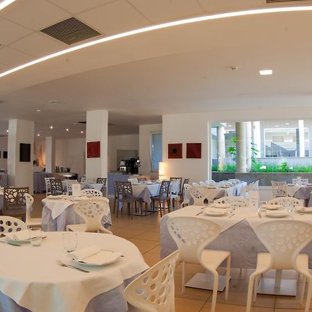 Hotel Futura Club Spiagge Bianche à Fontane Bianche Extérieur photo